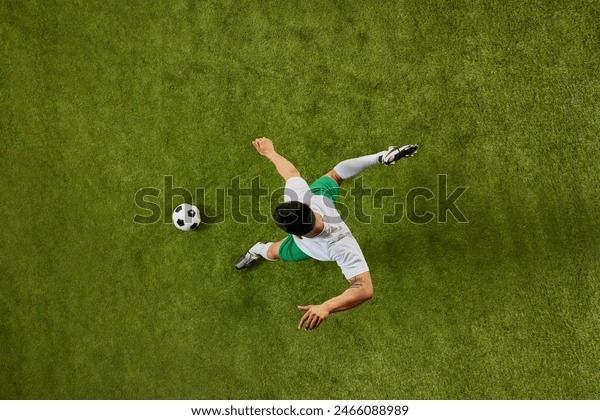 民族传统弩女子个人跪姿决赛：格桑曲珍获得一等奖