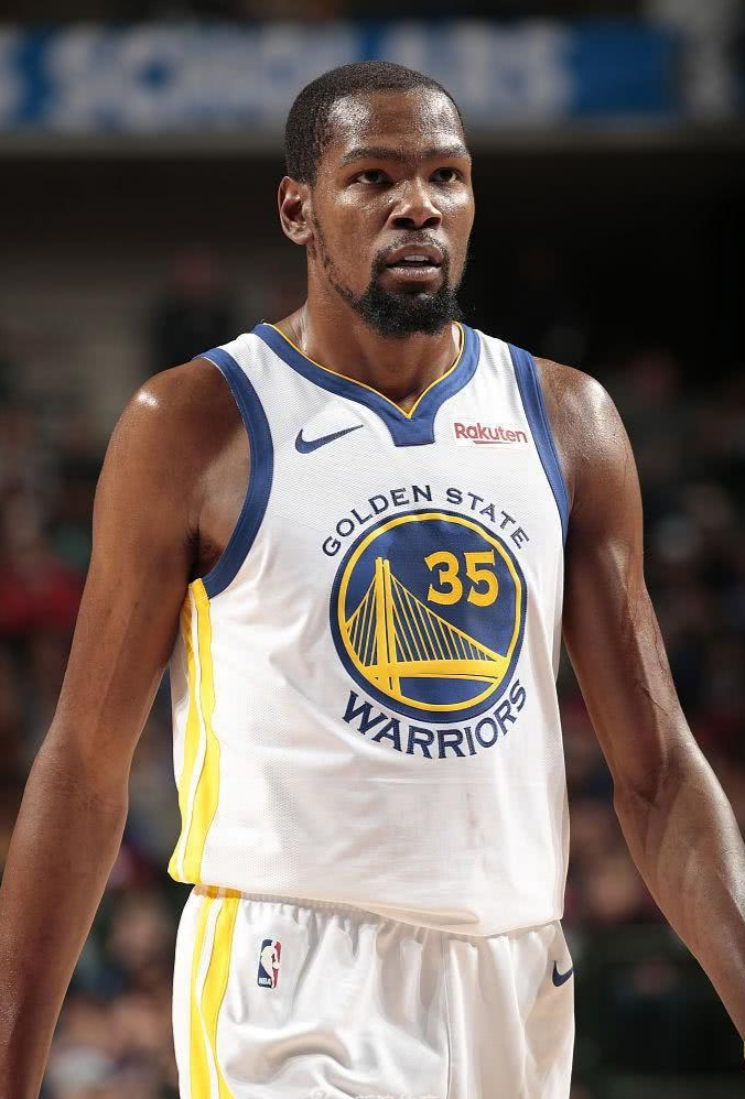 背后深厚的 背后深厚的